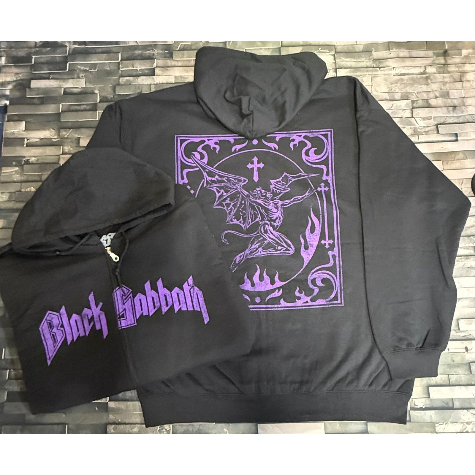 Black Sabbath Zip up hoodie - 2XL