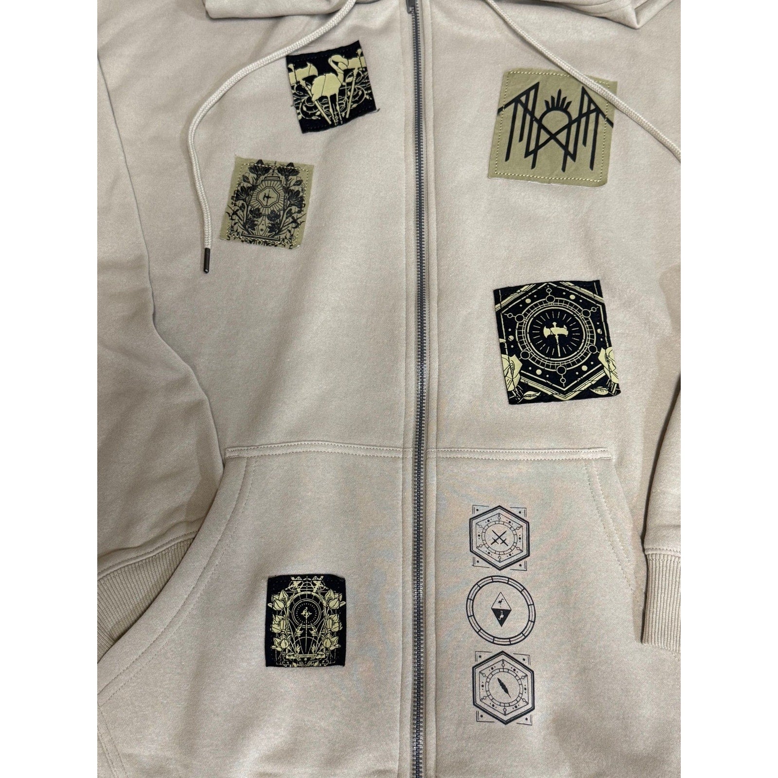 Sleep Token's beige zip hoodie - XL