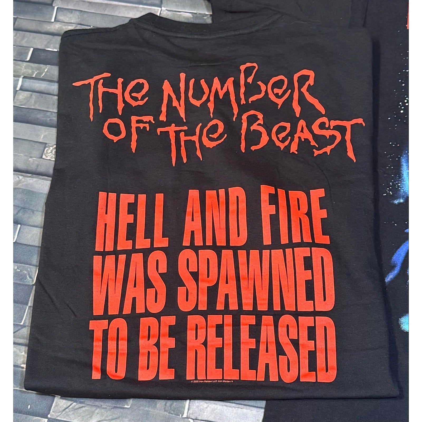 IRON MAIDEN BLACK TEE - L